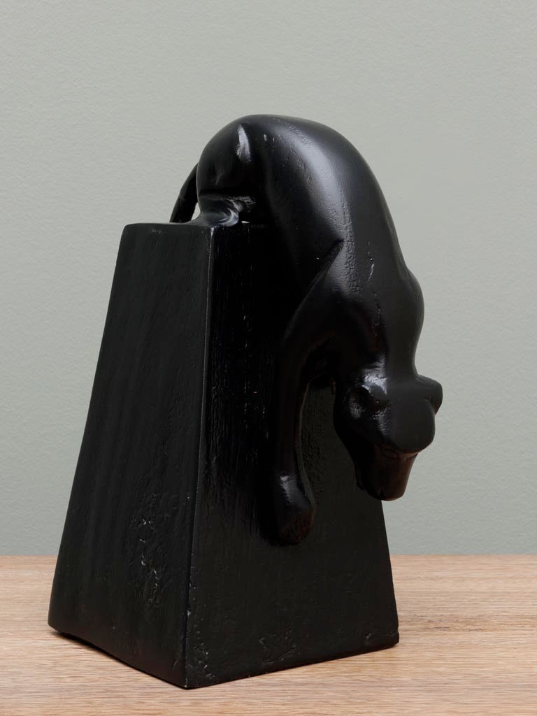 Estatueta pantera preta